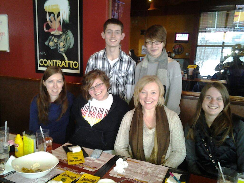 A photo of the GVSU studio from 2013 - with Kelsey Wilcox, Jana Zilova, Richie Arndorfer, Cassie Negron, Julia Gjebic, and Marlen Vavrikova.